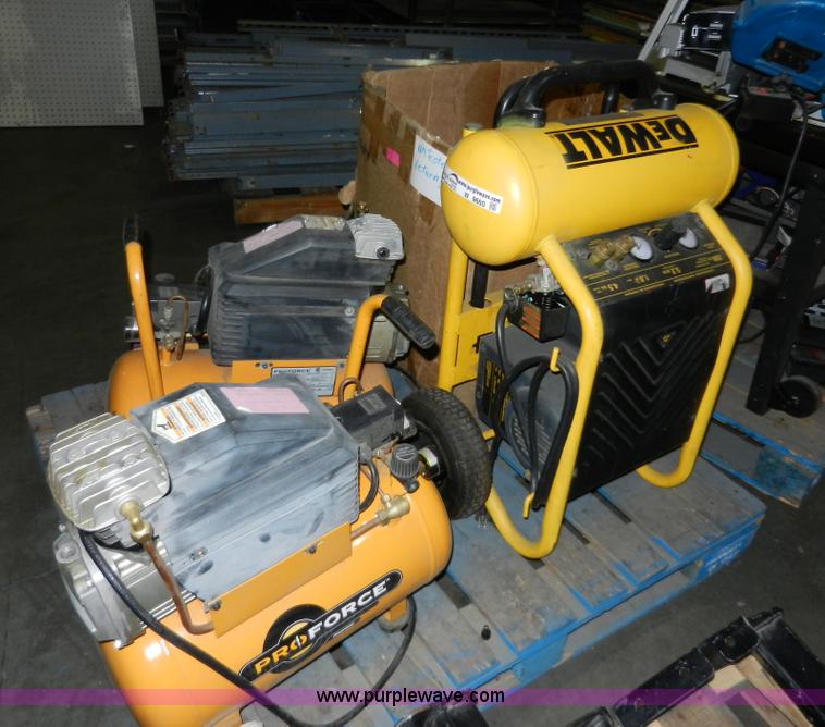 image for item W9660 Assorted equipment