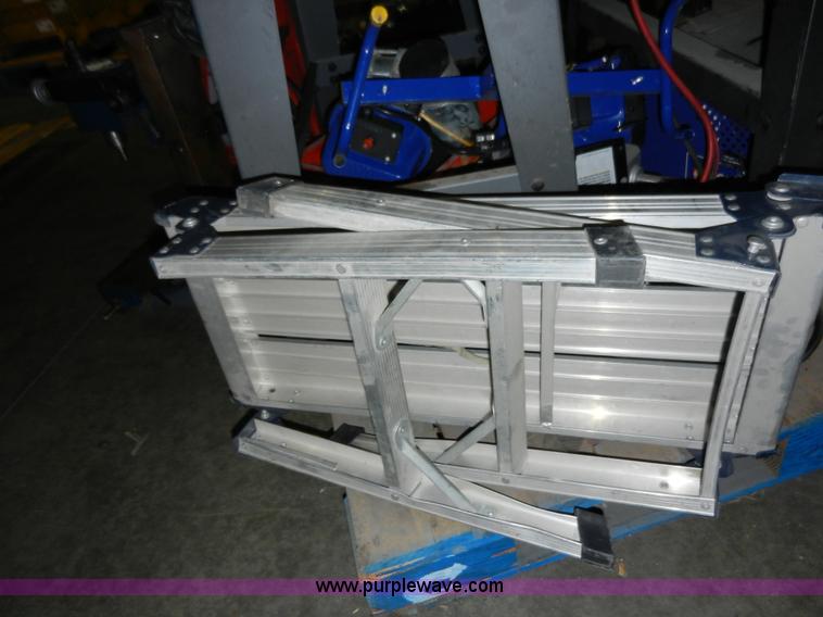 image for item W9660 Assorted equipment