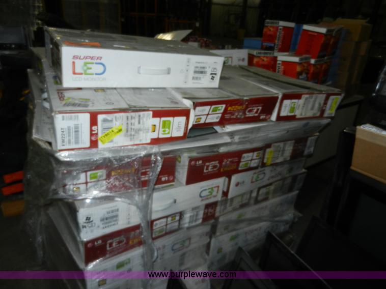 image for item W9691 Approximately 40 22" LG LED monitors