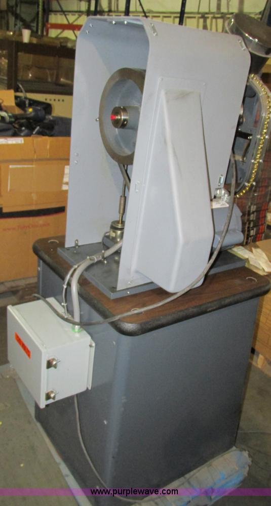 image for item Y9557 Stimpson steel grommet machine