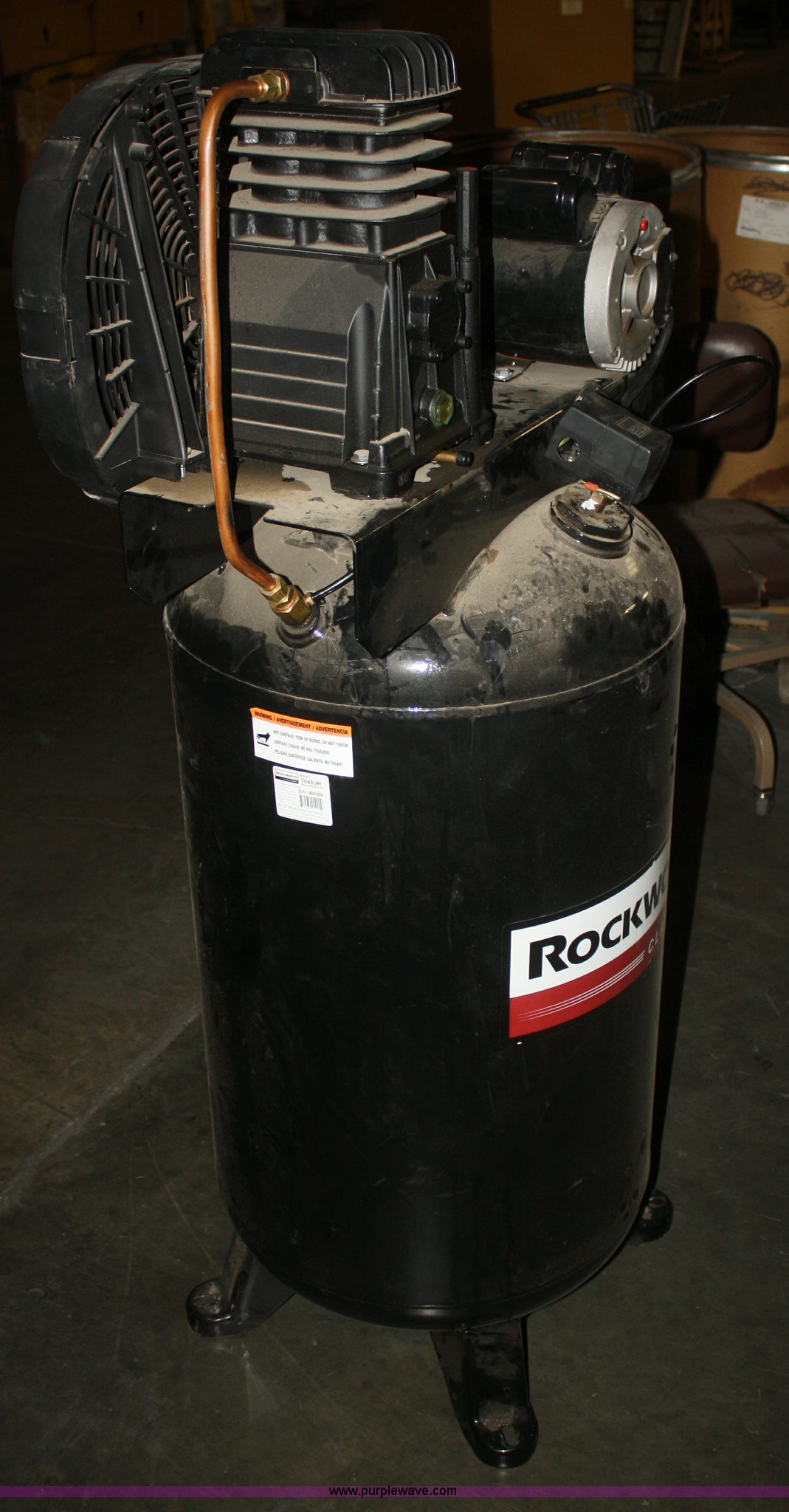 Rockworth 45 gallon air compressor in Spring Hill, KS Item