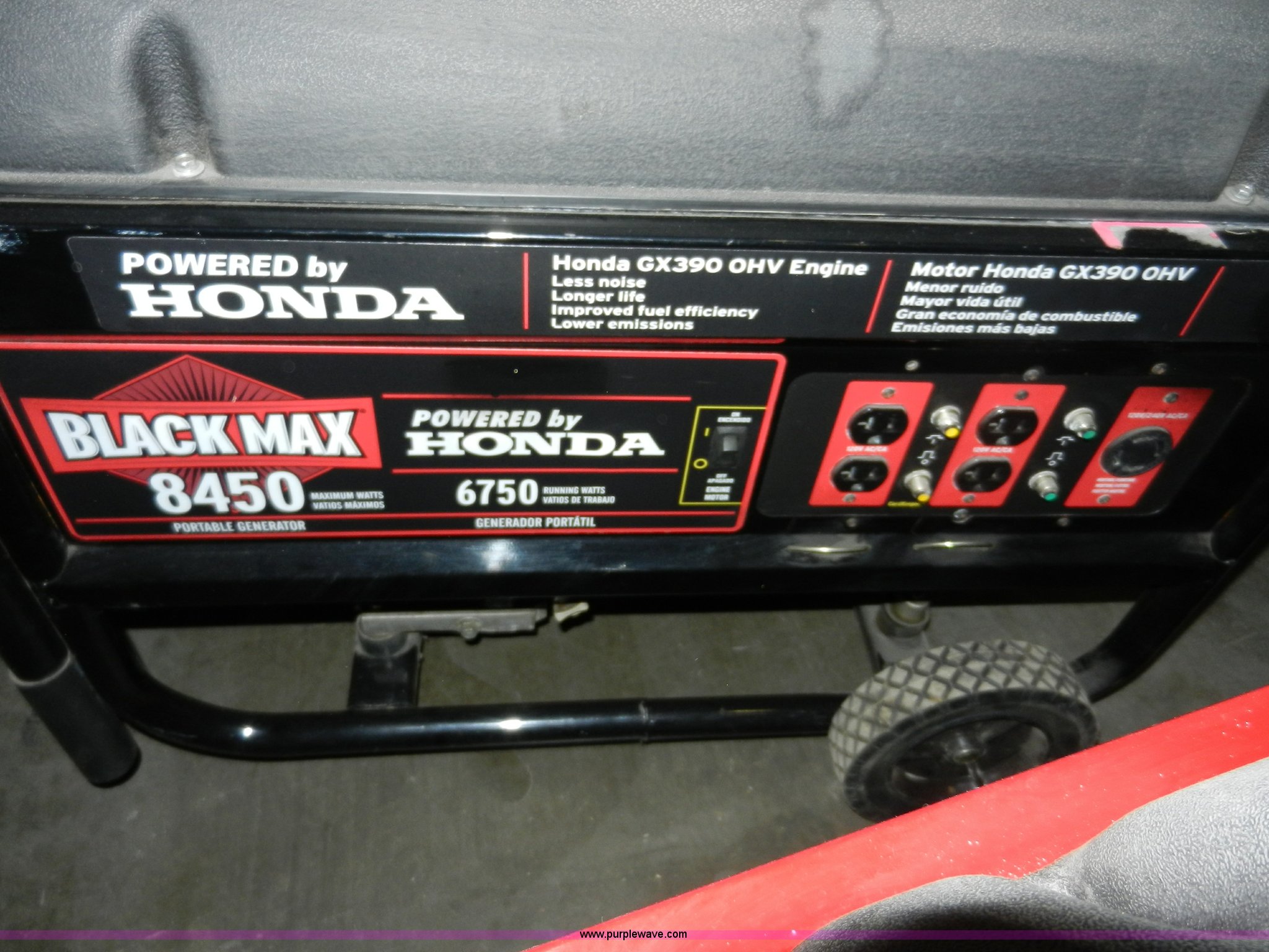 Black Max 8450 generator in Spring Hill, KS Item W9677 sold Purple Wave