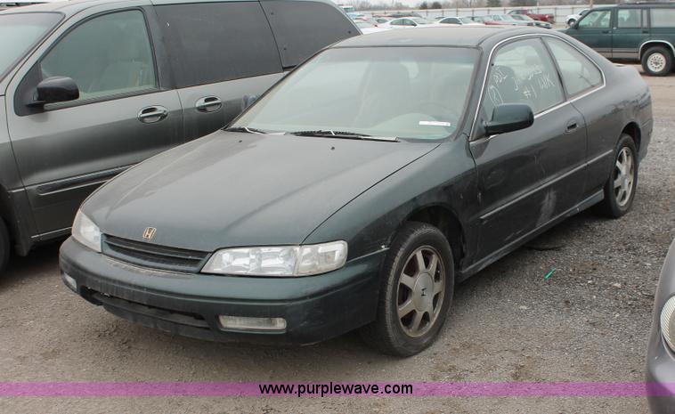 image for item O9379 1994 Honda Accord EX