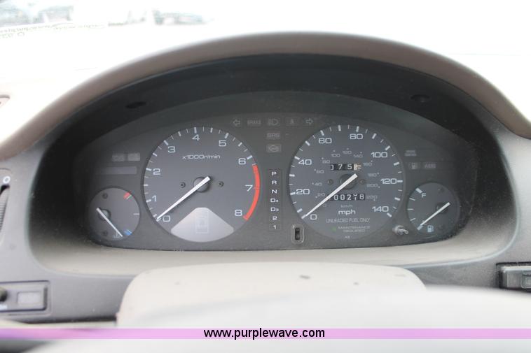 image for item O9379 1994 Honda Accord EX