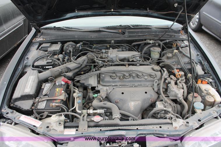 image for item O9379 1994 Honda Accord EX