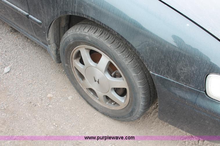 image for item O9379 1994 Honda Accord EX