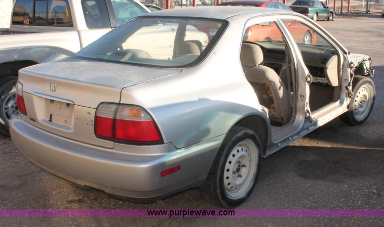 image for item V9080 1997 Honda Accord LX