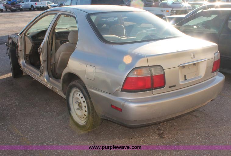 image for item V9080 1997 Honda Accord LX