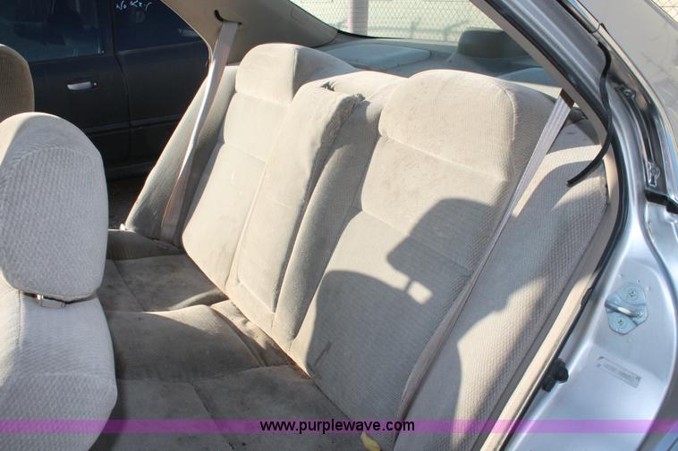 image for item V9080 1997 Honda Accord LX