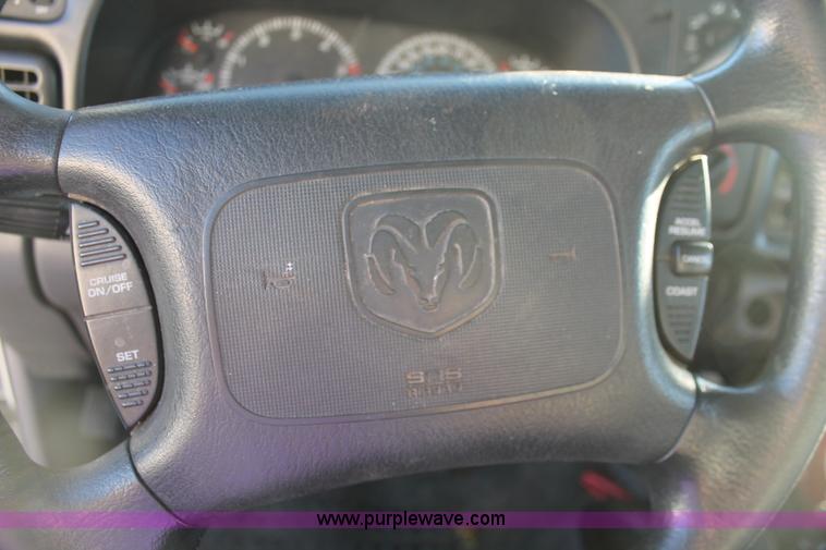 image for item V9081 2001 Dodge Ram 2500 Quad Cab pickup truck