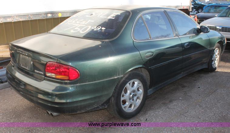 image for item V9082 2000 Oldsmobile Intrigue GX