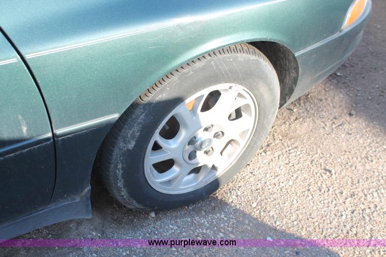 image for item V9082 2000 Oldsmobile Intrigue GX