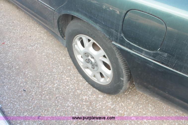 image for item V9082 2000 Oldsmobile Intrigue GX