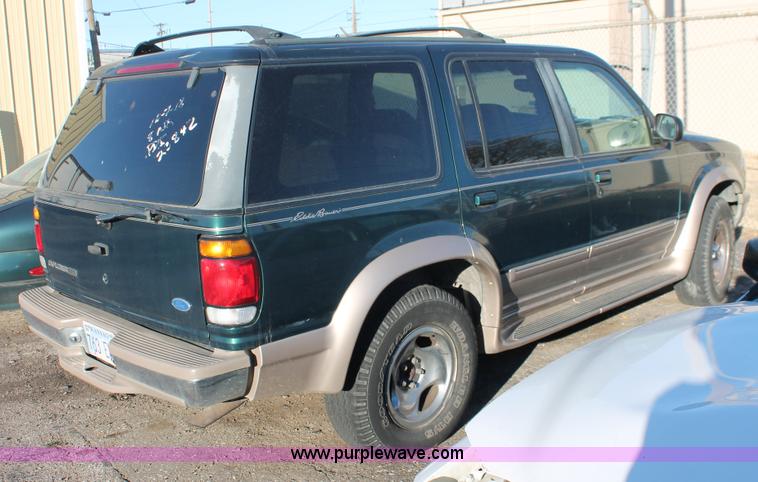 image for item V9083 1997 Ford Explorer Eddie Bauer SUV