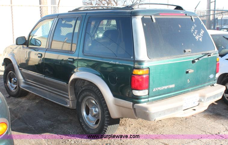 image for item V9083 1997 Ford Explorer Eddie Bauer SUV