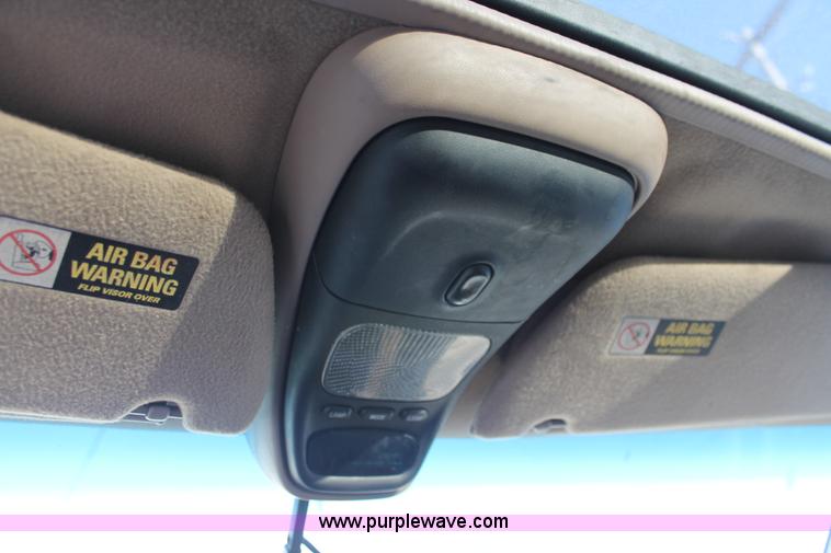 image for item V9083 1997 Ford Explorer Eddie Bauer SUV