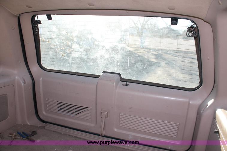 image for item V9083 1997 Ford Explorer Eddie Bauer SUV