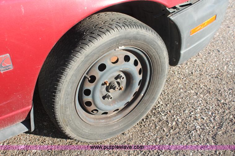 image for item V9084 1999 Saturn SL1