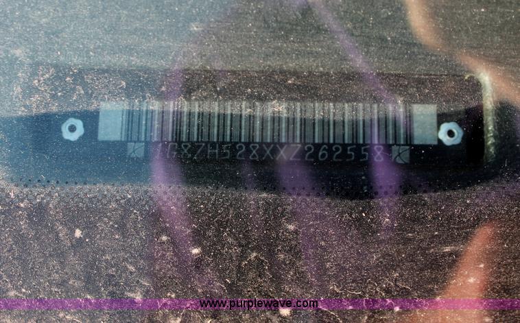 image for item V9084 1999 Saturn SL1