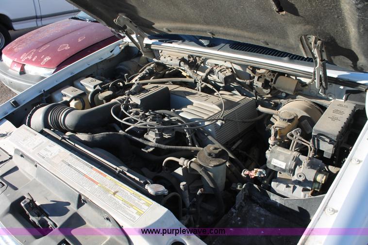 image for item V9085 1997 Ford Explorer SUV