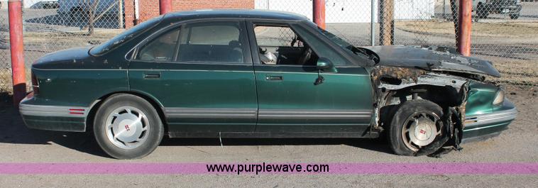 image for item V9088 1995 Oldsmobile Royale