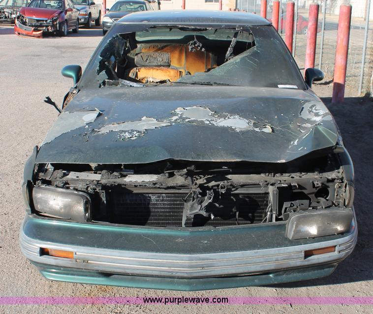 image for item V9088 1995 Oldsmobile Royale