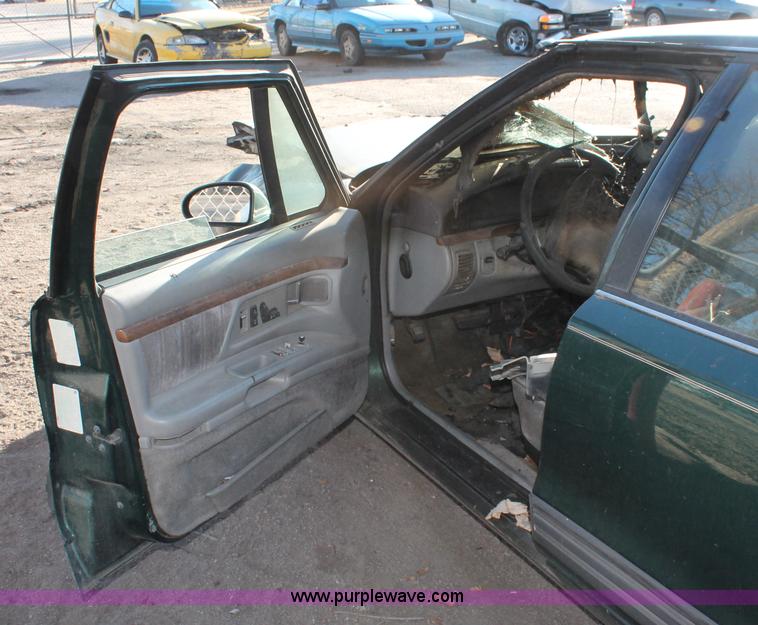 image for item V9088 1995 Oldsmobile Royale