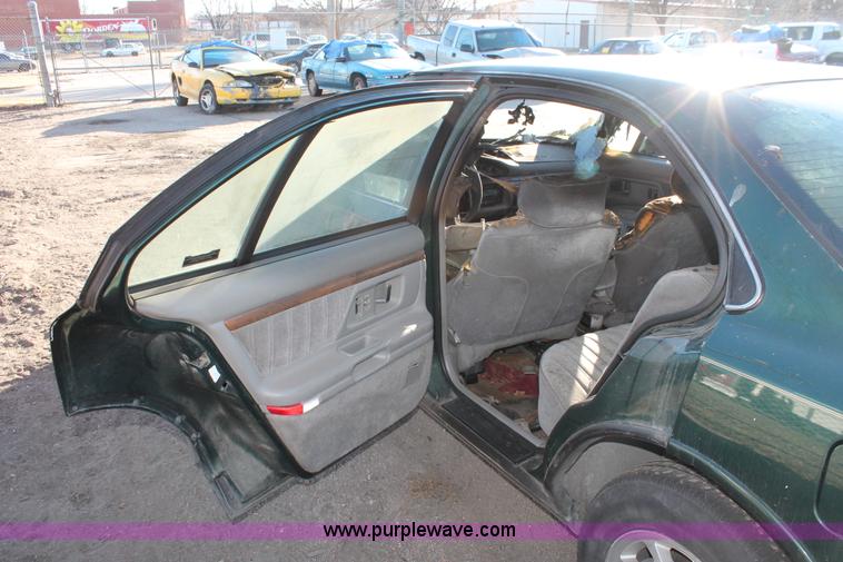 image for item V9088 1995 Oldsmobile Royale