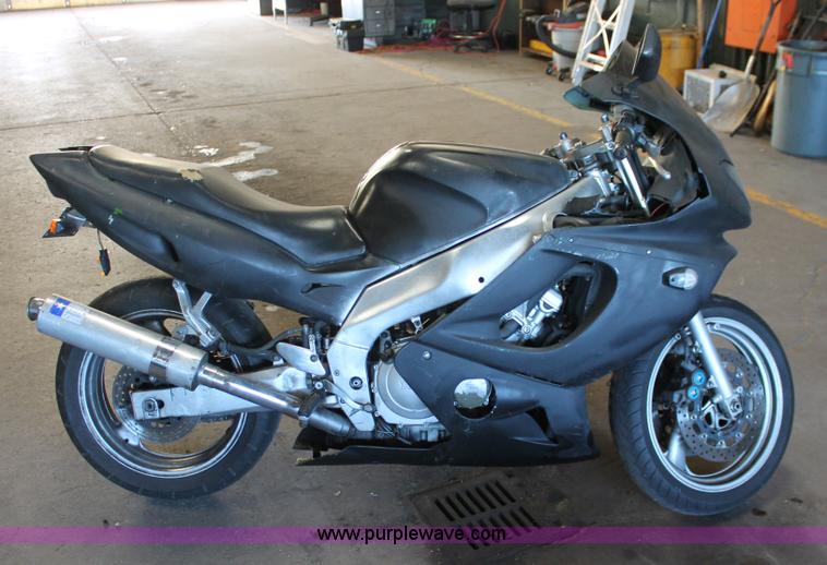 image for item V9089 1998 Yamaha YZF 600R motorcycle