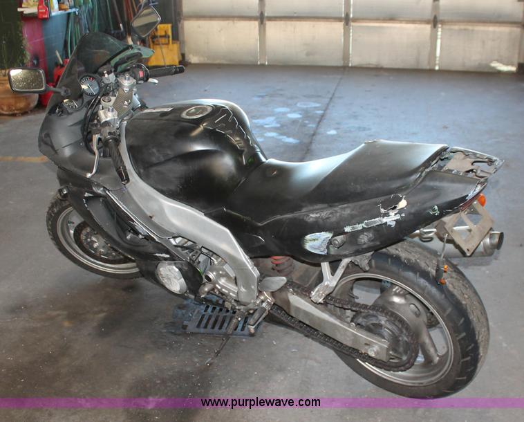 image for item V9089 1998 Yamaha YZF 600R motorcycle