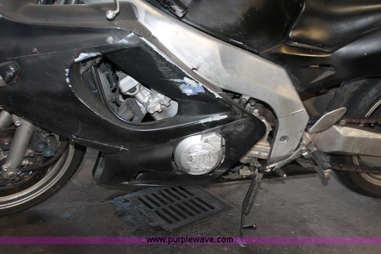 image for item V9089 1998 Yamaha YZF 600R motorcycle