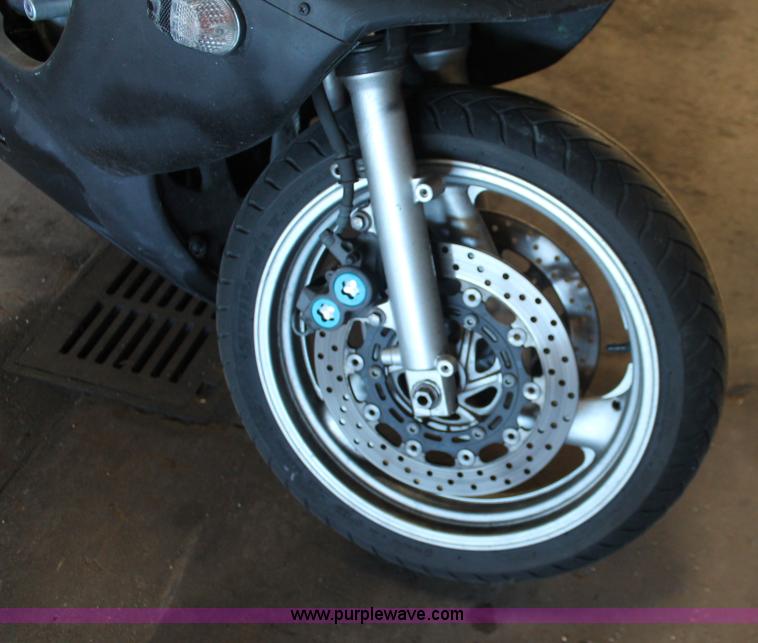 image for item V9089 1998 Yamaha YZF 600R motorcycle