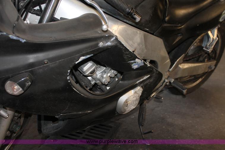 image for item V9089 1998 Yamaha YZF 600R motorcycle