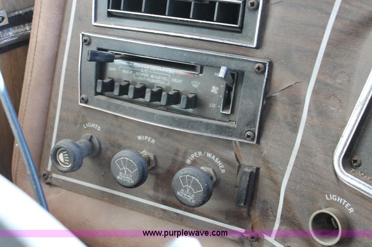 image for item V9090 1984 Chevrolet Cruise Air II camper