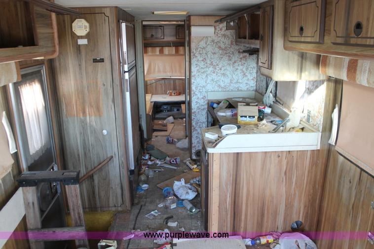 image for item V9090 1984 Chevrolet Cruise Air II camper