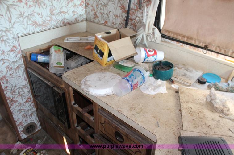 image for item V9090 1984 Chevrolet Cruise Air II camper