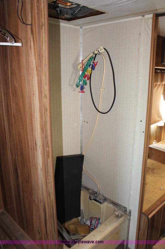 image for item V9090 1984 Chevrolet Cruise Air II camper