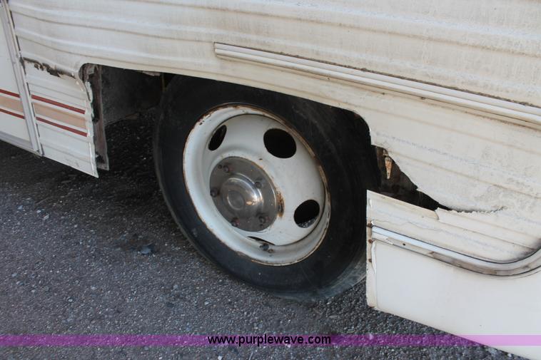 image for item V9090 1984 Chevrolet Cruise Air II camper