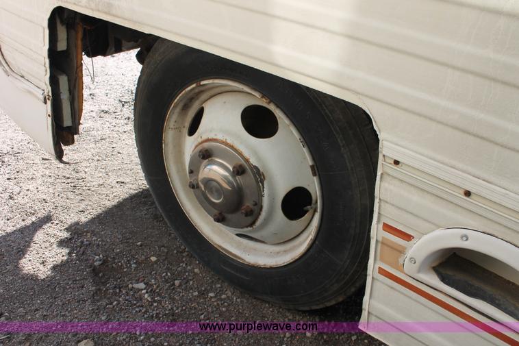 image for item V9090 1984 Chevrolet Cruise Air II camper