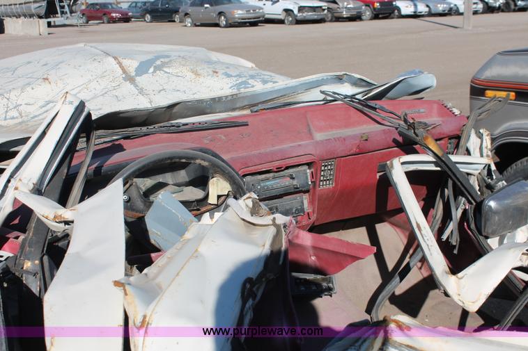 image for item V9091 1989 Ford F150 SuperCab pickup truck