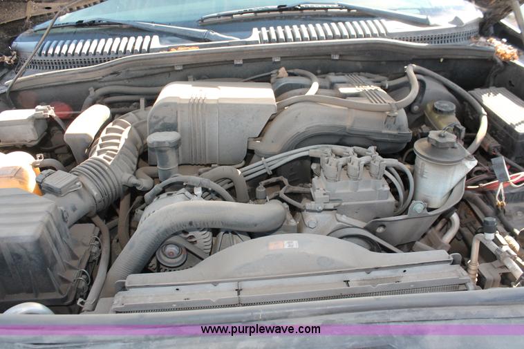 image for item V9093 2002 Mercury Mountaineer SUV