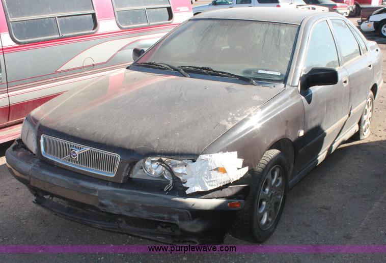 image for item V9094 2000 Volvo S40