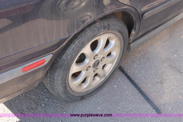 image for item V9094 2000 Volvo S40