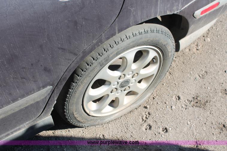 image for item V9094 2000 Volvo S40