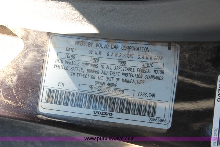 image for item V9094 2000 Volvo S40