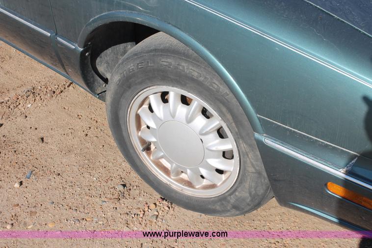 image for item V9095 1996 Oldsmobile Eighty Eight LS