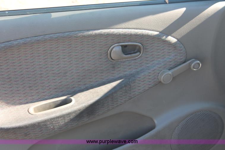image for item V9096 2002 Kia Rio