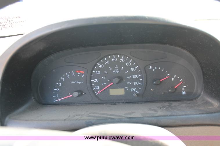 image for item V9096 2002 Kia Rio