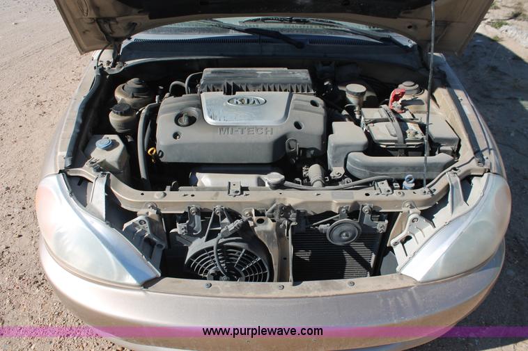 image for item V9096 2002 Kia Rio