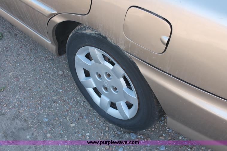 image for item V9096 2002 Kia Rio